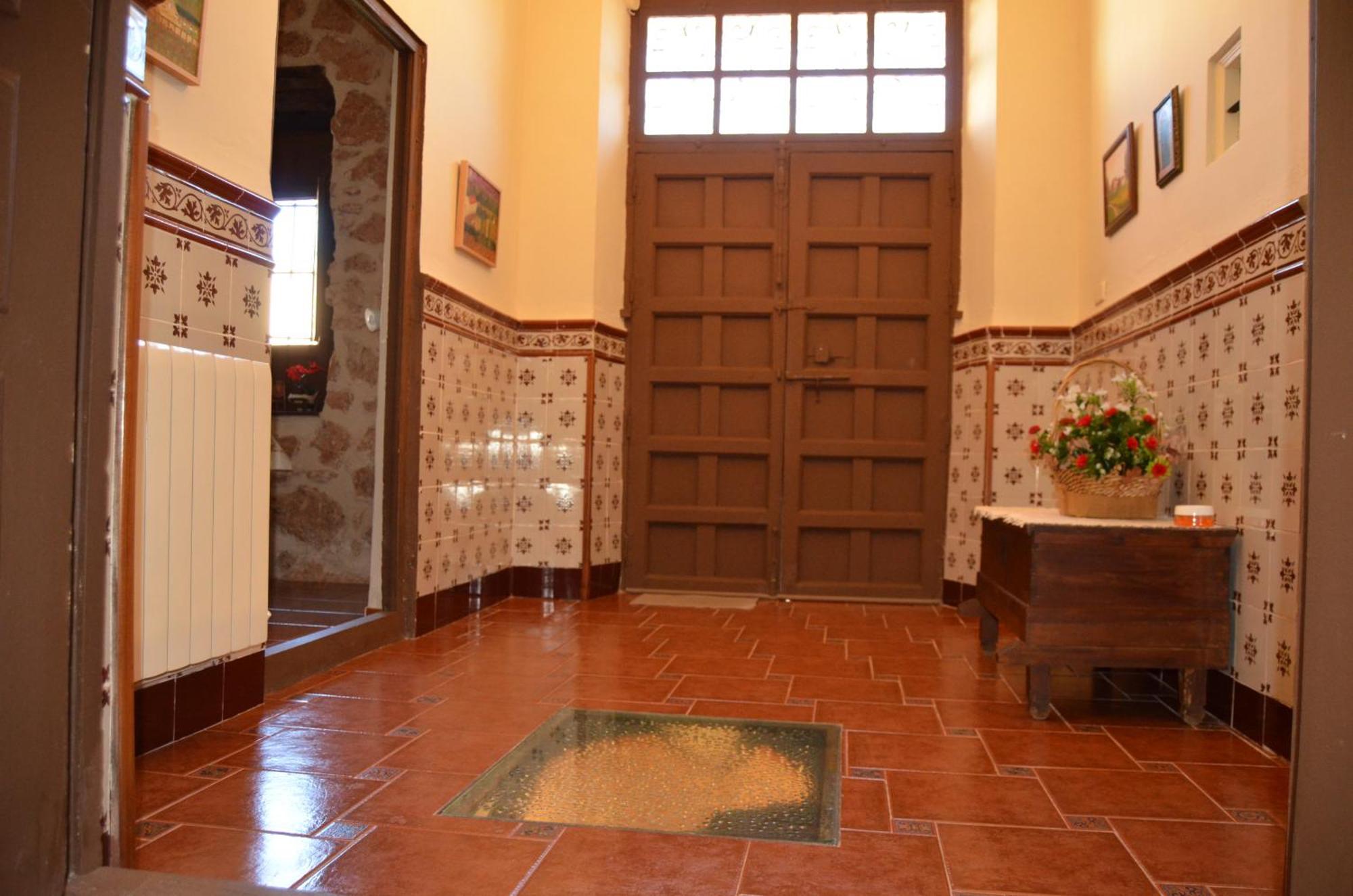 Ferienhaus La Antigua, Casa Centrica, Amplio Patio, Piscina Y Barbacoa