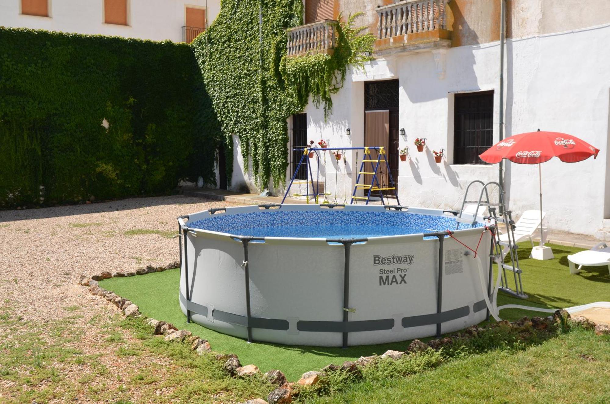 Ferienhaus La Antigua, Casa Centrica, Amplio Patio, Piscina Y Barbacoa *