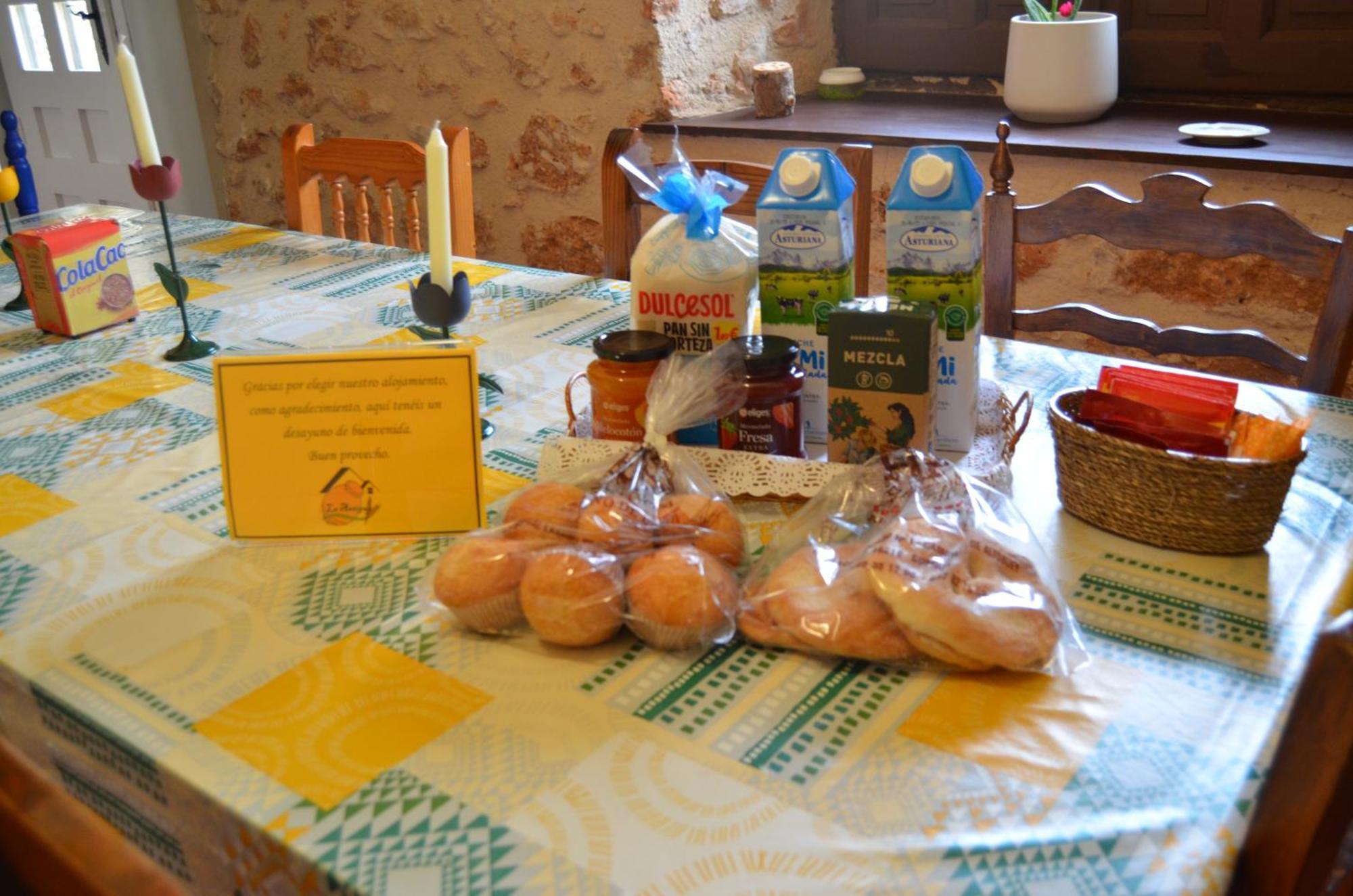 Ferienhaus La Antigua, Casa Centrica, Amplio Patio, Piscina Y Barbacoa