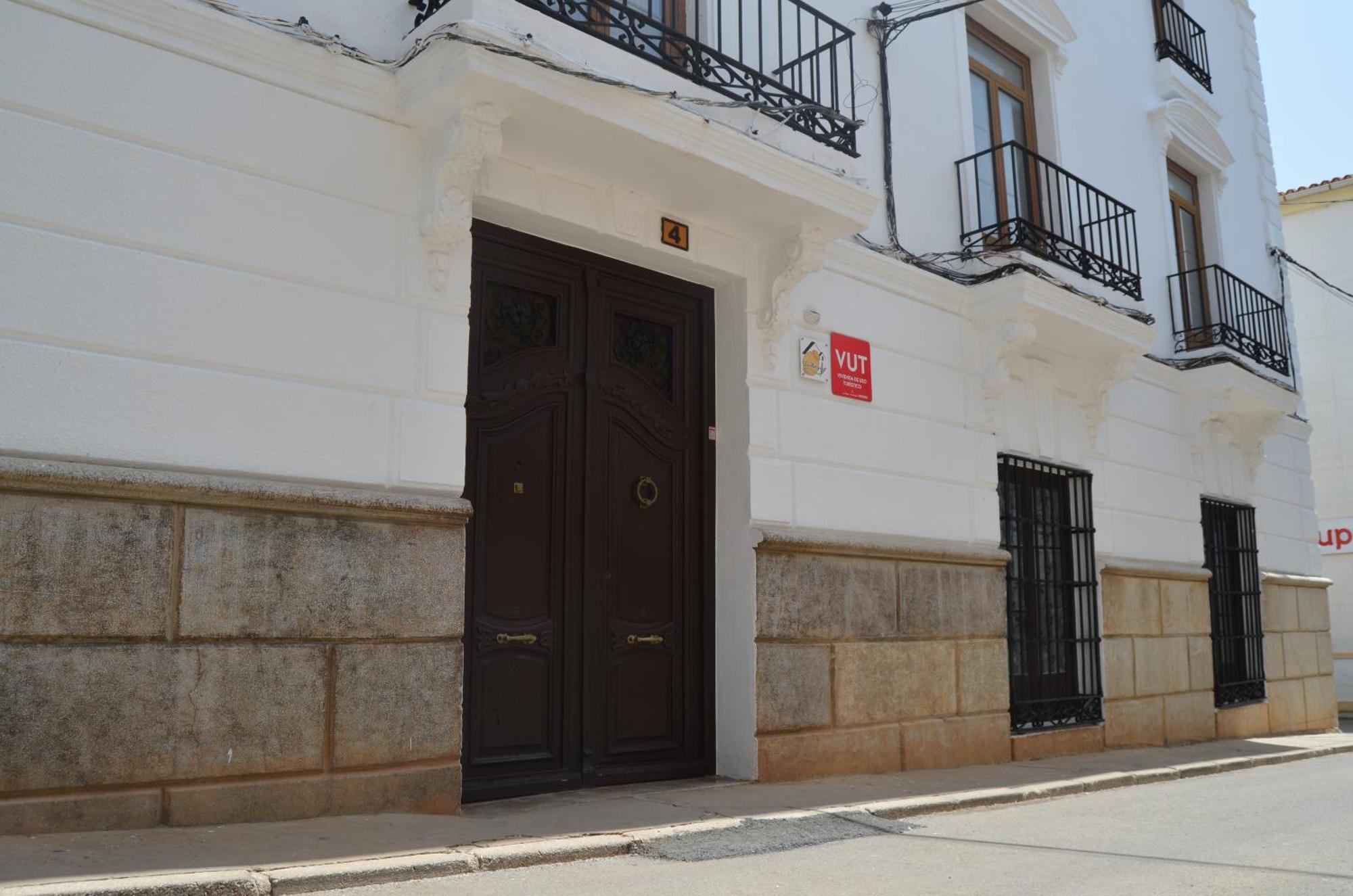 Ferienhaus La Antigua, Casa Centrica, Amplio Patio, Piscina Y Barbacoa *